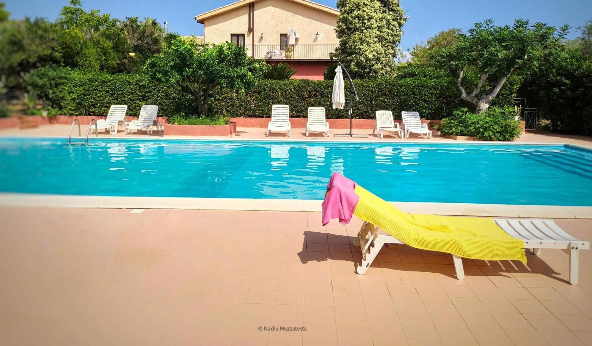 Il Casale Il Sole E La Margherita Campofelice Di Roccella Eksteriør billede